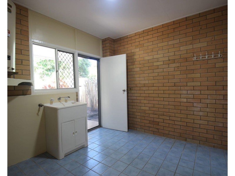 24 Finch Street, Slade Point QLD 4740