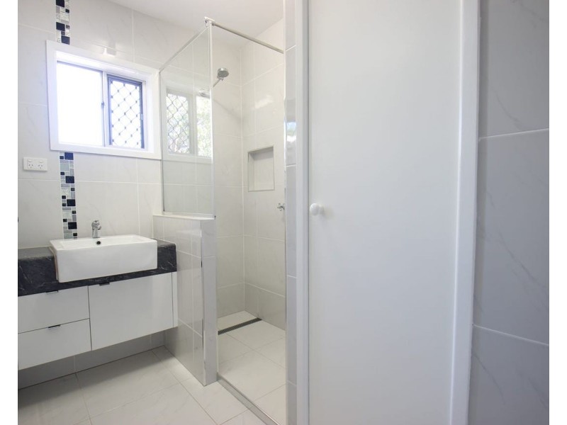 24 Finch Street, Slade Point QLD 4740