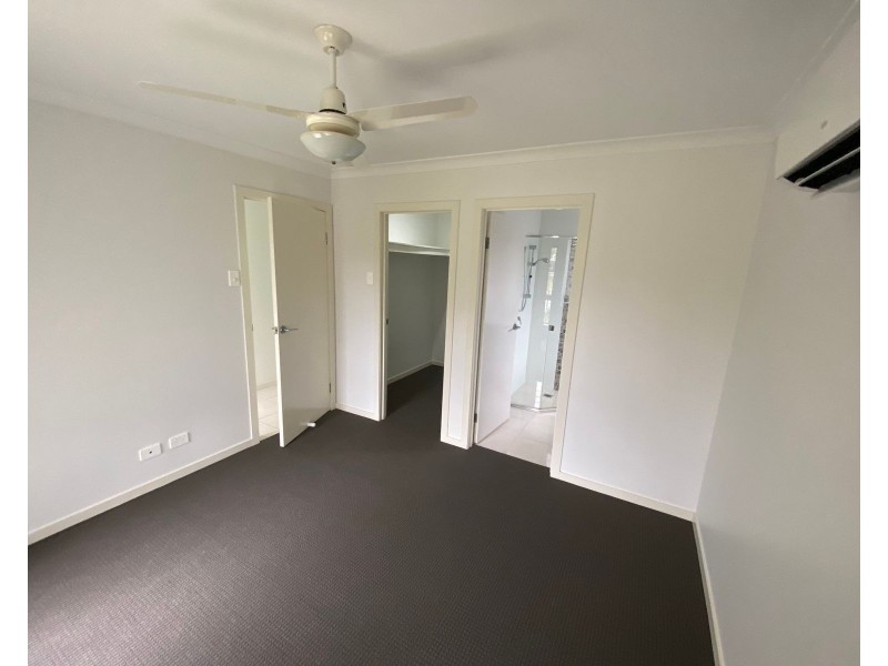 2/23 Superior Boulevard, Andergrove QLD 4740