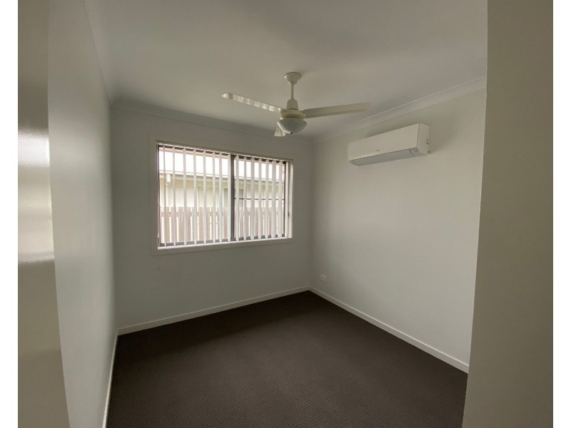 2/23 Superior Boulevard, Andergrove QLD 4740