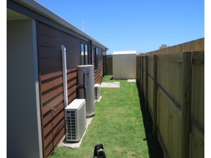 1/41 Primavera Boulevard, Beaconsfield QLD 4740