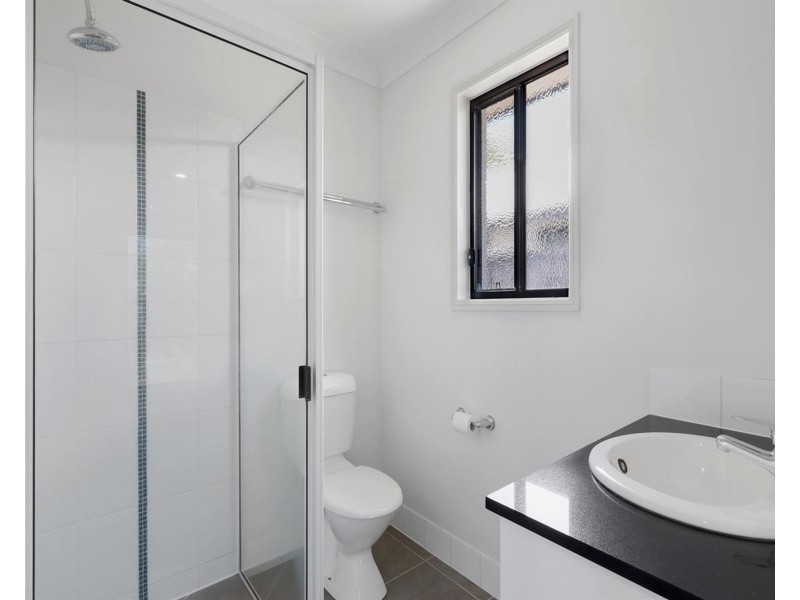 17 Newport Parade, Blacks Beach QLD 4740