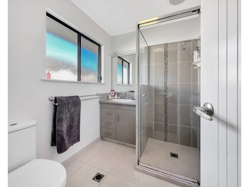11 Aspen Street, Rural View QLD 4740