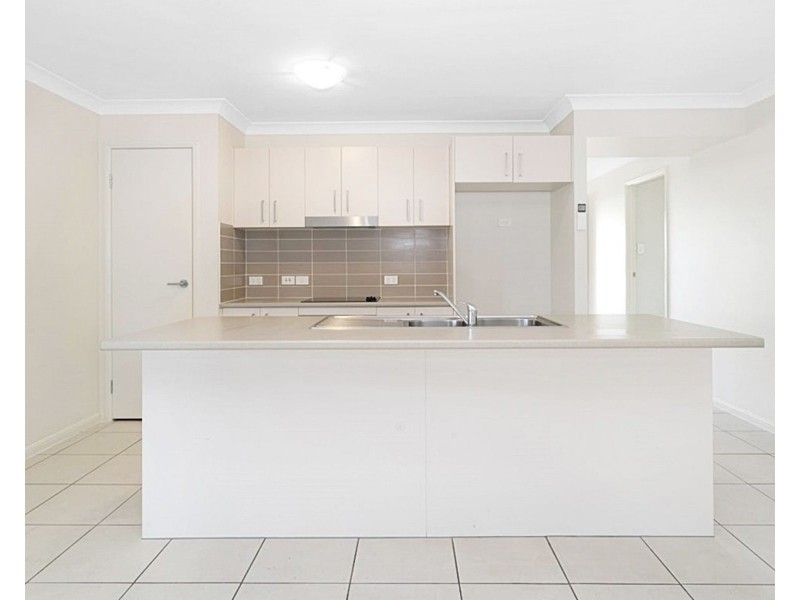 9 Isobel Avenue, Mirani QLD 4754
