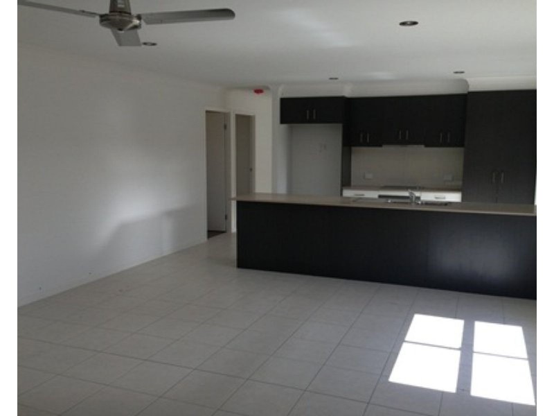 38 Scarborough Circuit, Blacks Beach QLD 4740