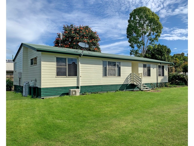 31 Deguara Avenue, Armstrong Beach QLD 4737