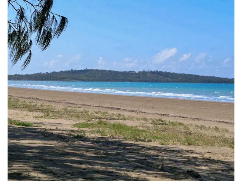 31 Deguara Avenue, Armstrong Beach QLD 4737