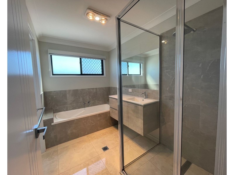 63 Maranark Avenue, Mount Pleasant QLD 4521