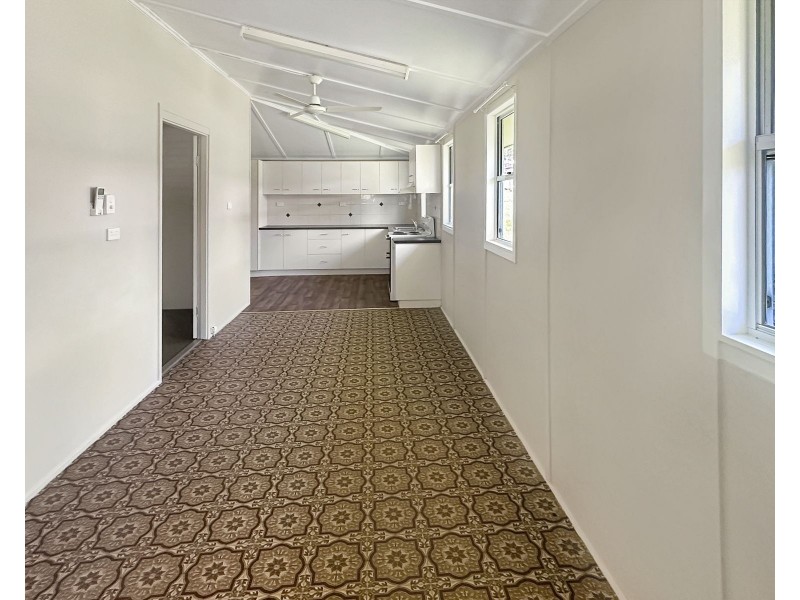 40 Range Road, Sarina QLD 4737