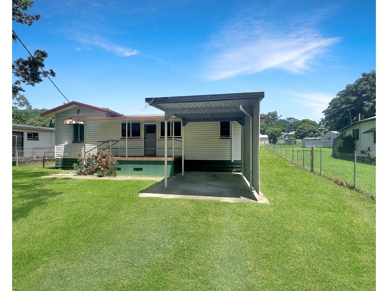 40 Range Road, Sarina QLD 4737