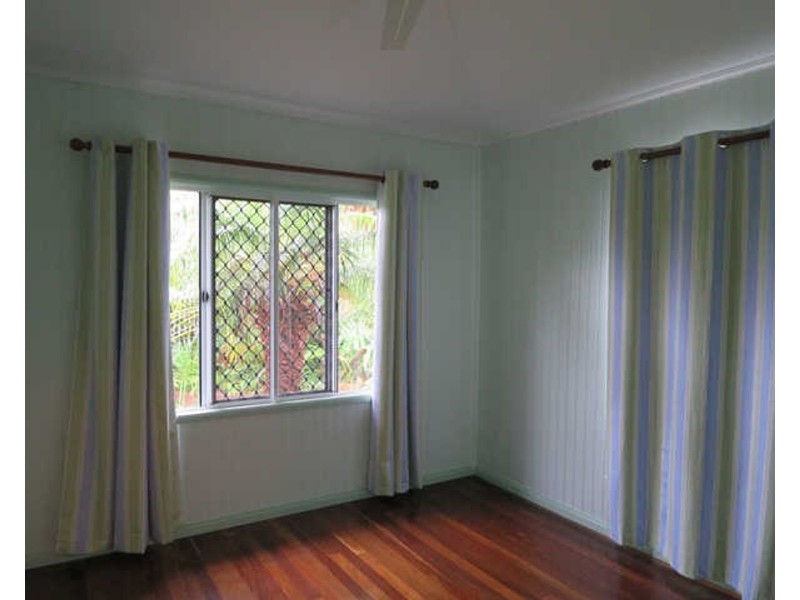 42 Mogford Street, West Mackay QLD 4740