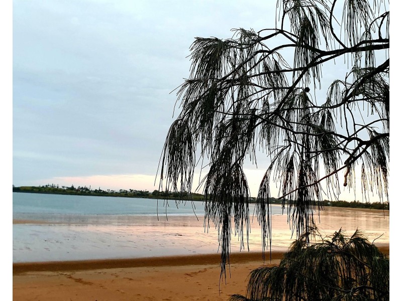 53 Wright Road, Grasstree Beach QLD 4740