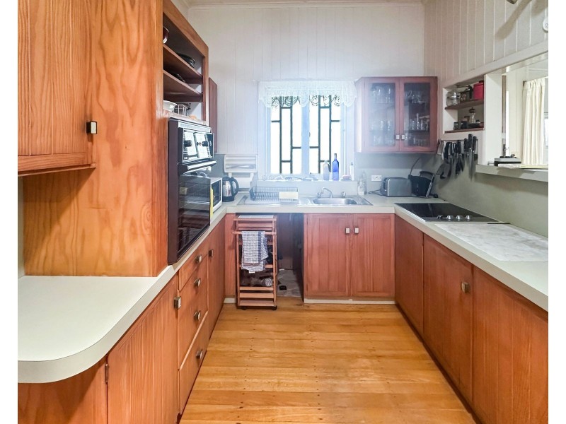 46 Perry Street, West Mackay QLD 4740