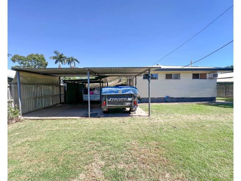 11 Kennedy Drive, Moranbah QLD 4744