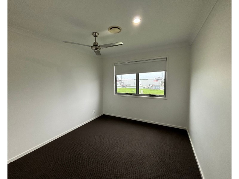 27 Northern Circuit, Rural View QLD 4740