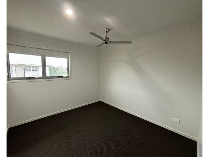 27 Northern Circuit, Rural View QLD 4740