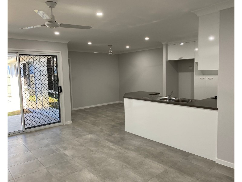 9 Reflection Street, Mount Pleasant QLD 4740