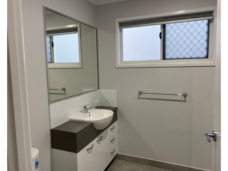 9 Reflection Street, Mount Pleasant QLD 4740