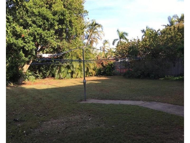 81 Edmonds Street, Bucasia QLD 4750