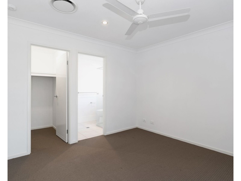 19 Dulcis Drive, Rural View QLD 4740