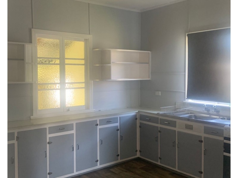 55 Edward Street, South Mackay QLD 4740