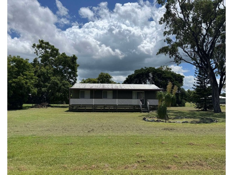 17 Mary Street, Nebo QLD 4742