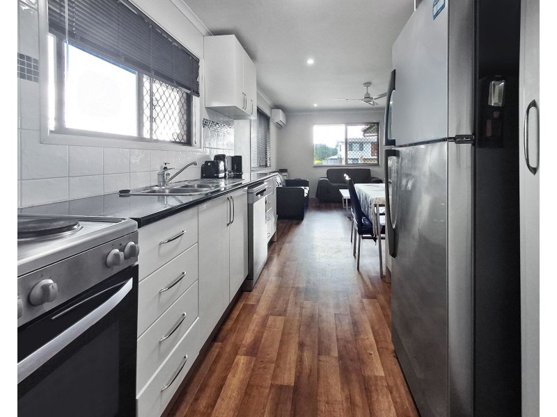 1&2/29 Maple Drive, Andergrove QLD 4740