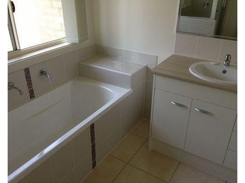 67 Scarborough Circuit, Blacks Beach QLD 4740