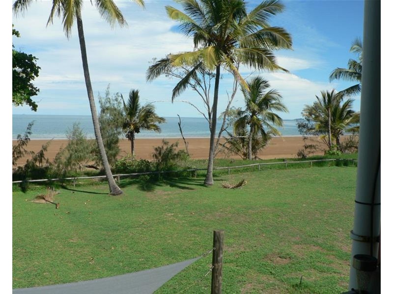 4/14 Owen Jenkins Drive, Sarina Beach QLD 4737
