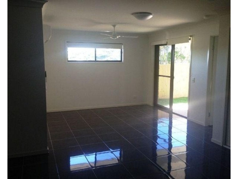 1/6 Lyam Place, Eimeo QLD 4740