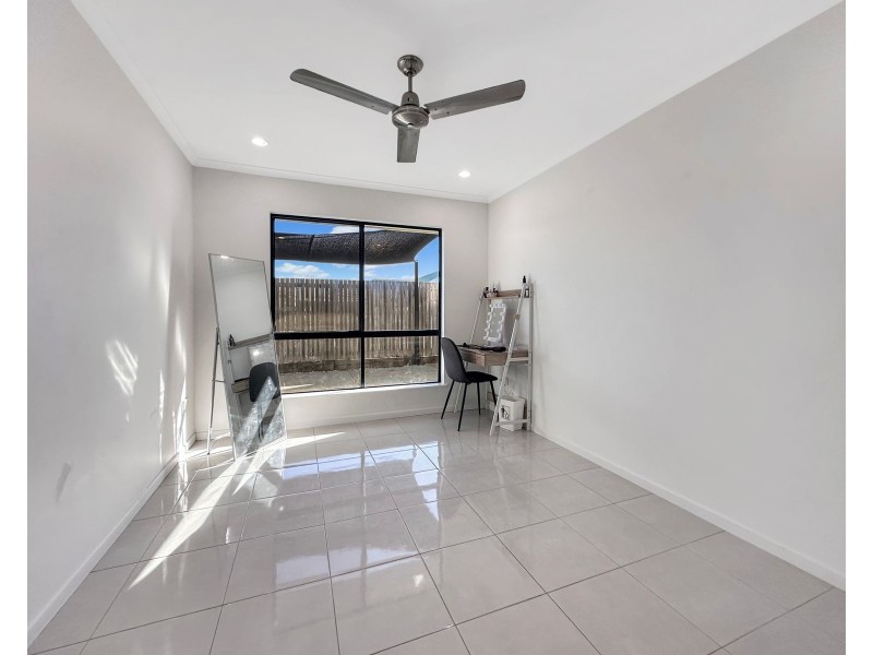 11 Aspen Street, Rural View QLD 4740