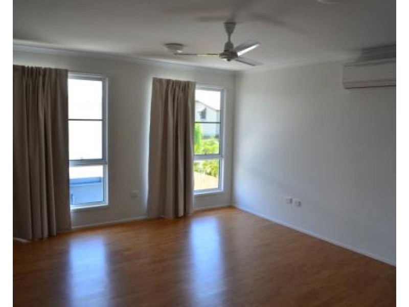 4/377 Shakespeare Street, West Mackay QLD 4740