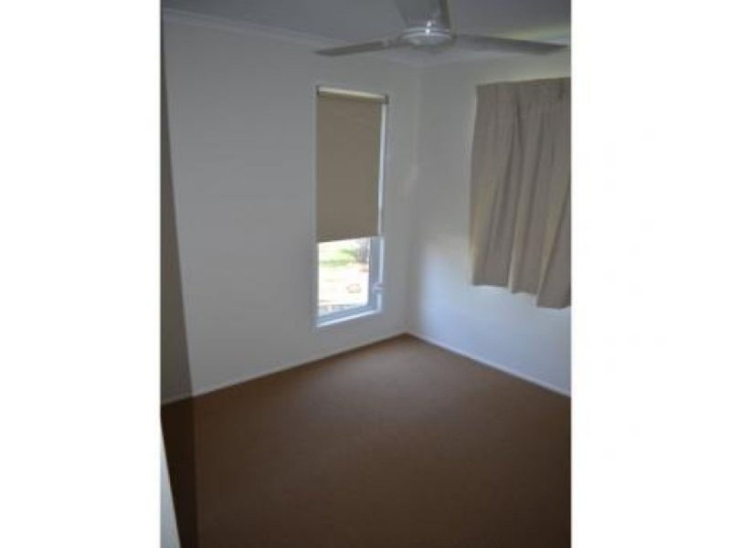 4/377 Shakespeare Street, West Mackay QLD 4740