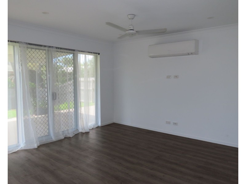 10 Chester Crescent, Andergrove QLD 4740
