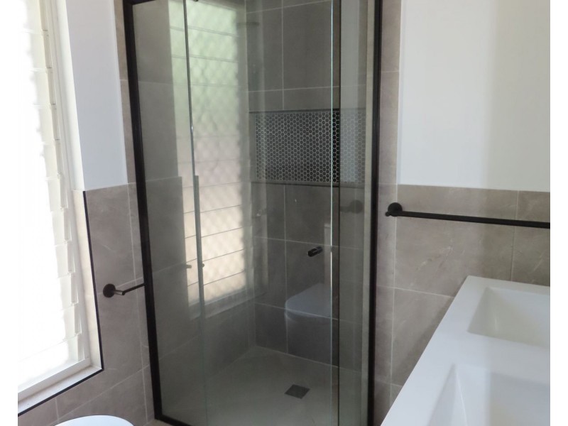 10 Chester Crescent, Andergrove QLD 4740