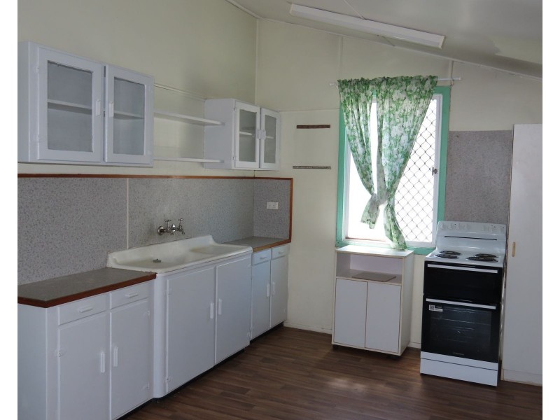 11 Sophia Street, Mackay QLD 4740