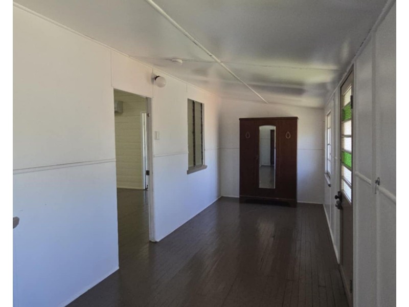 10 Central Street, Sarina QLD 4737