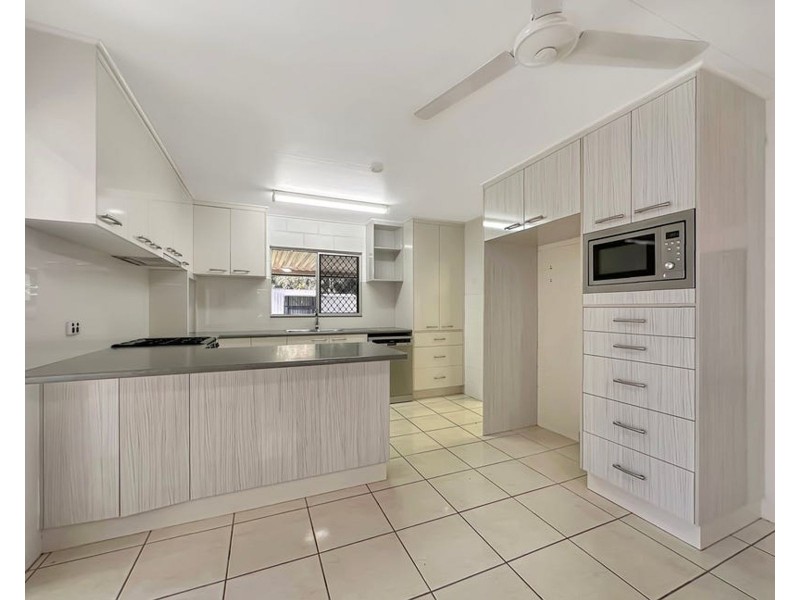 4 Roy Street, Sarina QLD 4737