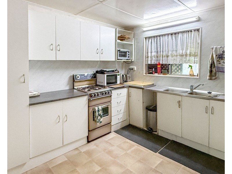 4 Hellwege Street, Hay Point QLD 4740