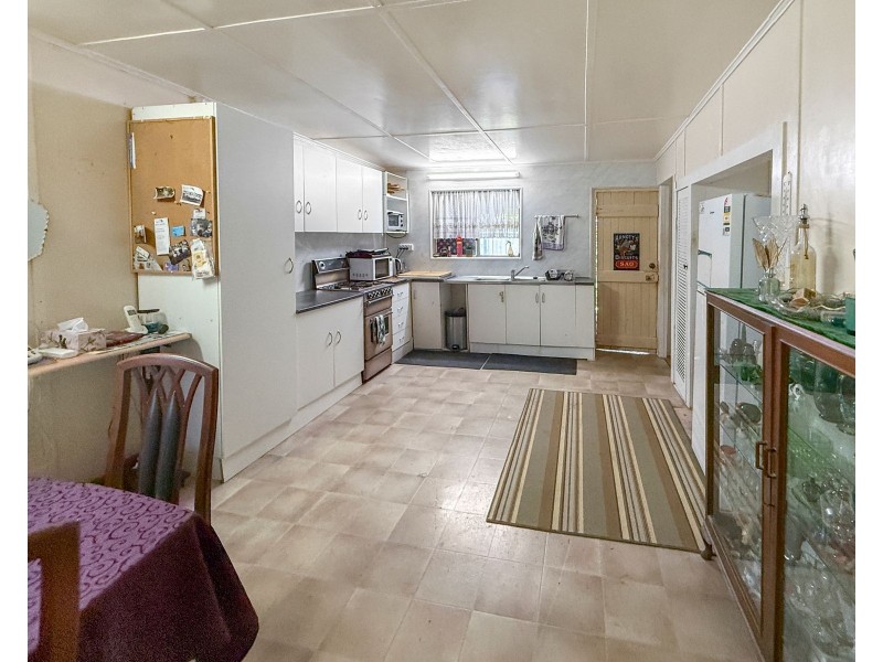 4 Hellwege Street, Hay Point QLD 4740