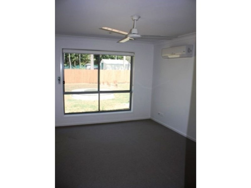 1/9 Swan Street, Armstrong Beach QLD 4737