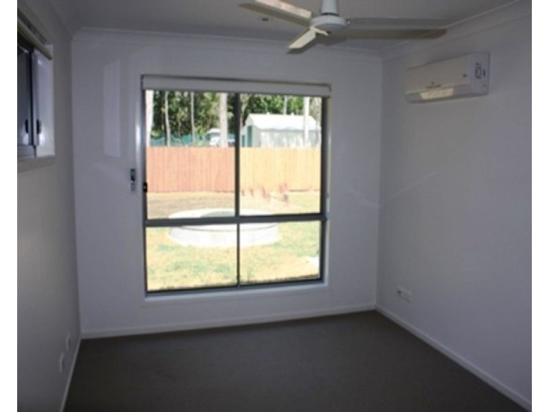 1/9 Swan Street, Armstrong Beach QLD 4737