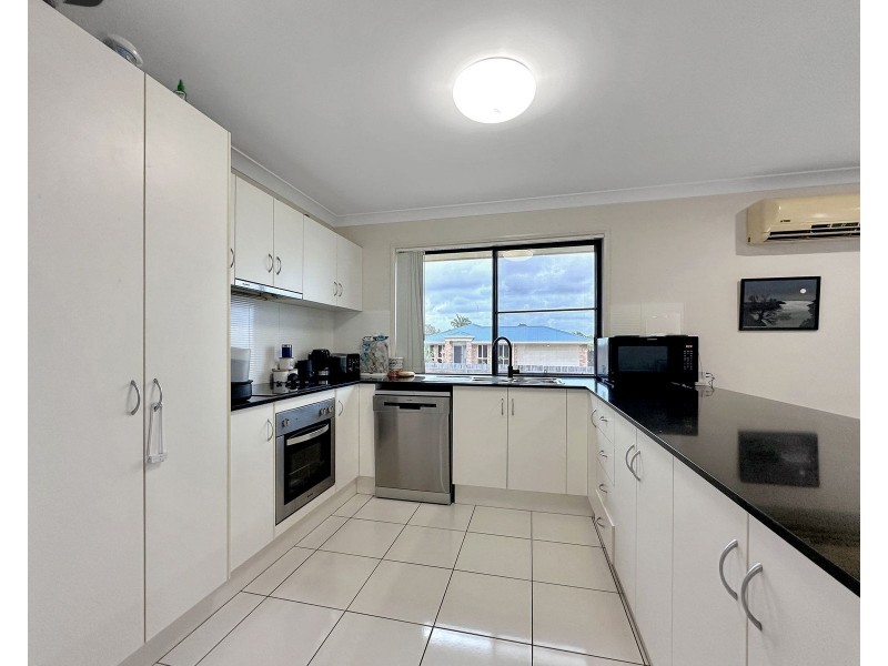 1 Crestview Crescent, Bucasia QLD 4750