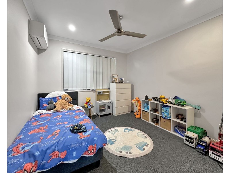 1 Crestview Crescent, Bucasia QLD 4750