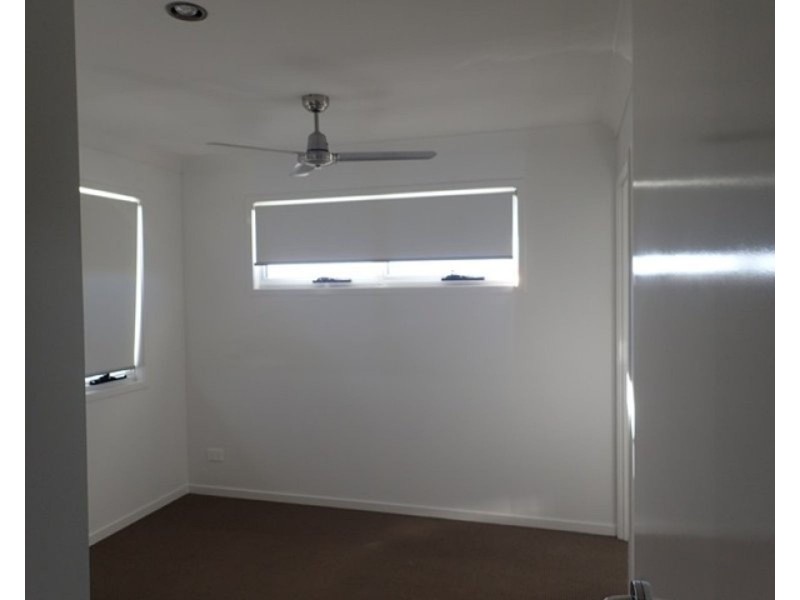2/2 Billabong Crescent, Bakers Creek QLD 4740