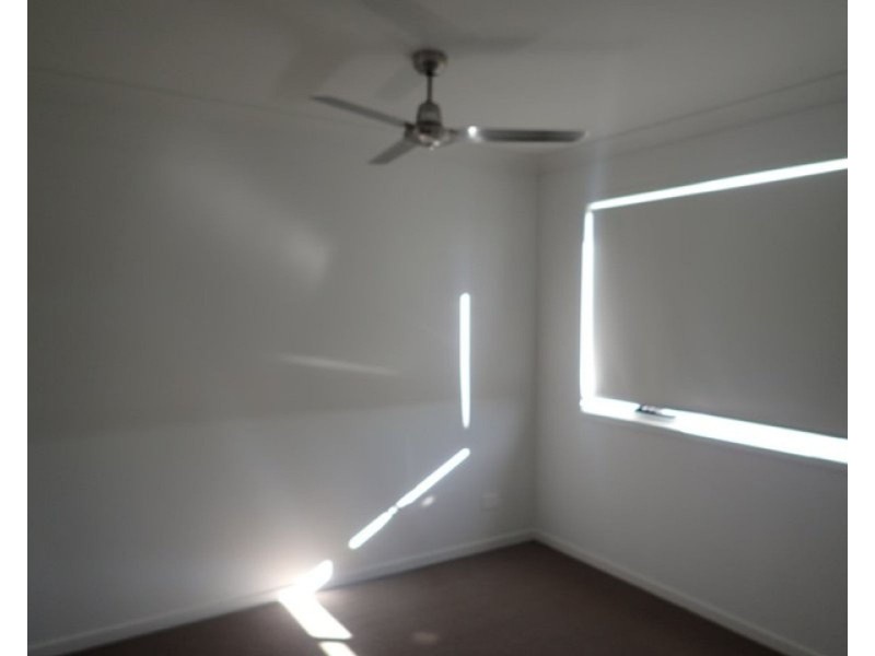 2/2 Billabong Crescent, Bakers Creek QLD 4740