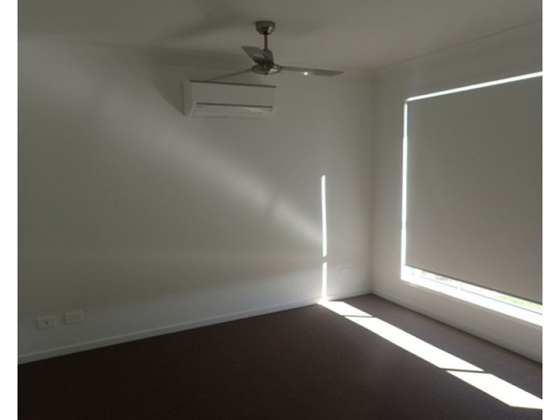 2/2 Billabong Crescent, Bakers Creek QLD 4740