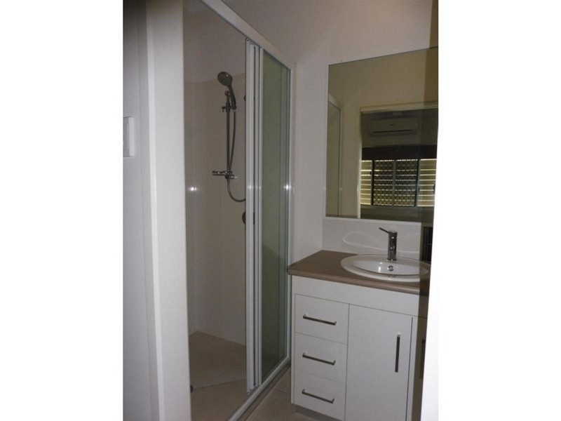 2/42 Mary Street, West Mackay QLD 4740