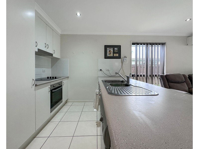 8 Antonia Court, Glenella QLD 4740