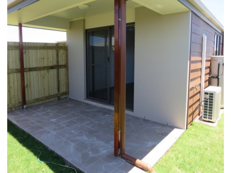 1/41 Primavera Boulevard, Beaconsfield QLD 4740